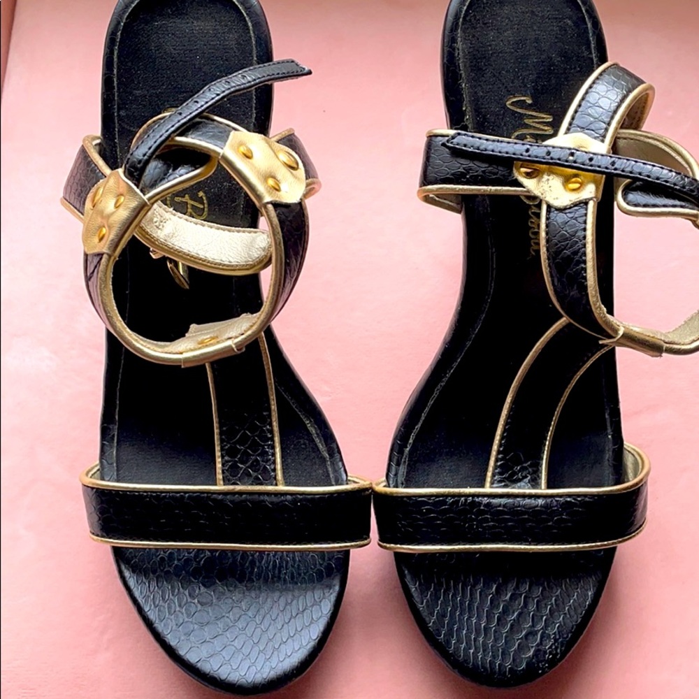 Miss Bisou black & gold platform heels NEW sz 7.5